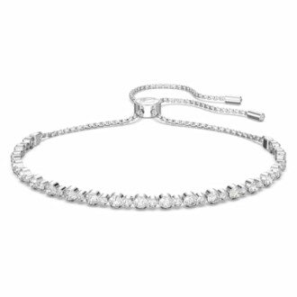 Elegant silver bracelet with diamonds